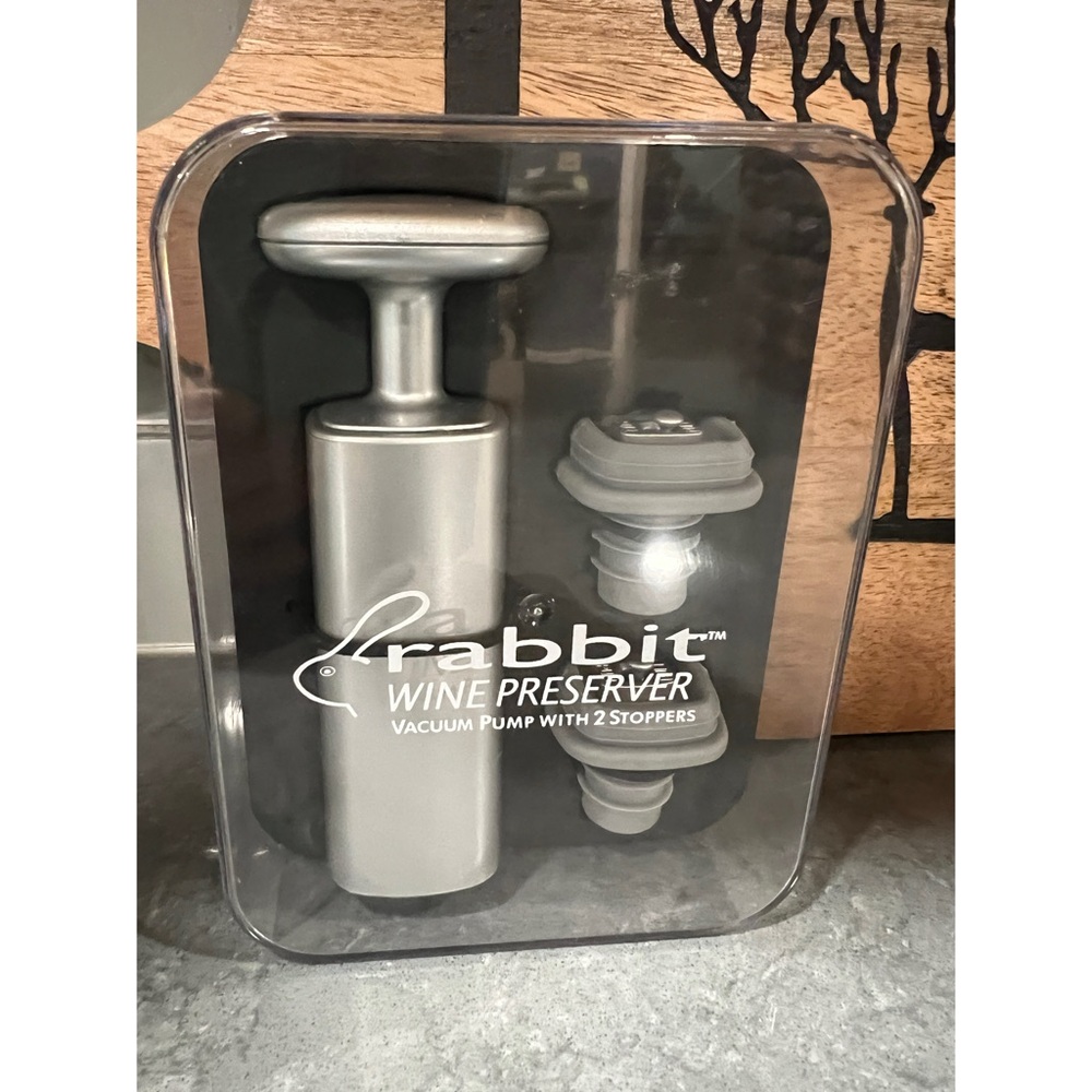 NWOT. Rabbit Wine Preserver Vacuum Pump with 2 Stoppers. - Picture 5 of 7